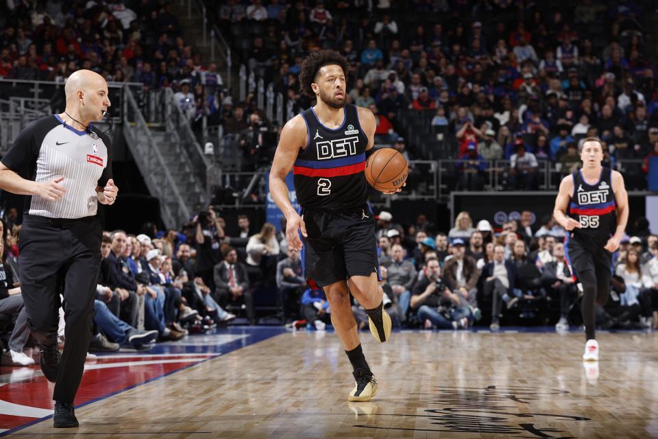 英雄联盟手机直播-保住联盟第一！活塞加时险胜无哈登骑士 杜伦33+16三人6犯