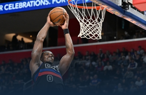 电竞赛事直播平台-活塞击退猛龙，杜伦31+9詹金斯21+5，英格拉姆22分巴雷特24+6|布兰登-英格拉姆|贾斯汀-罗宾逊|底特律活塞队|多伦多猛龙队|泰勒-詹金斯_新浪体育_新浪新闻